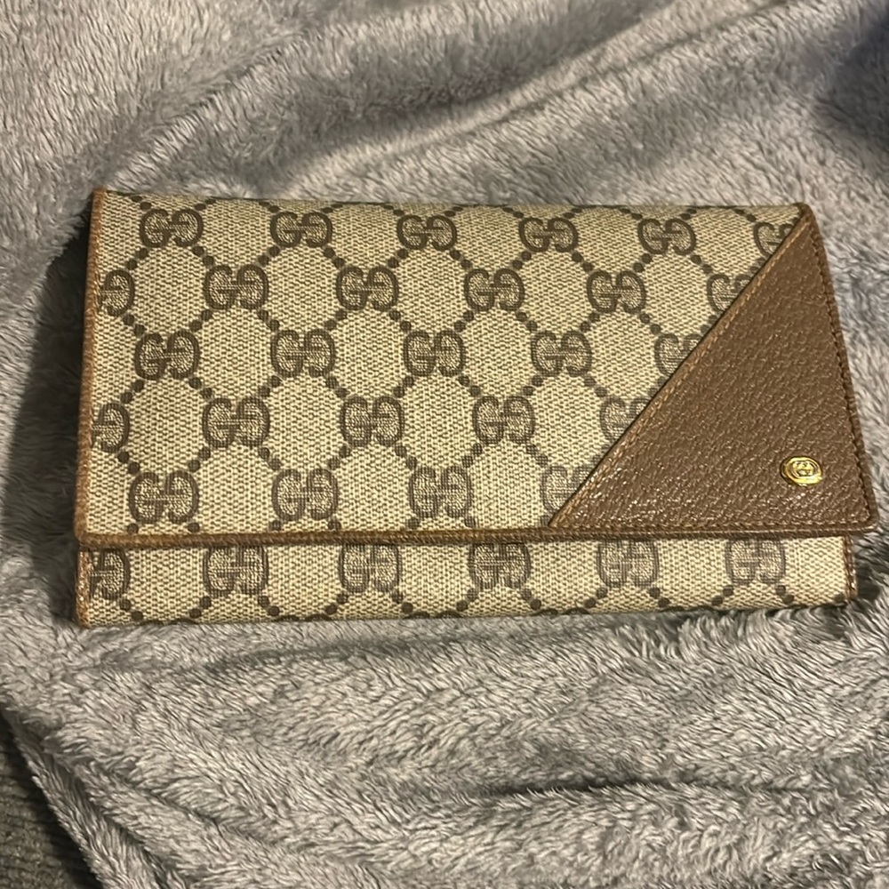 Gucci Brown Monogram Women's Clutch